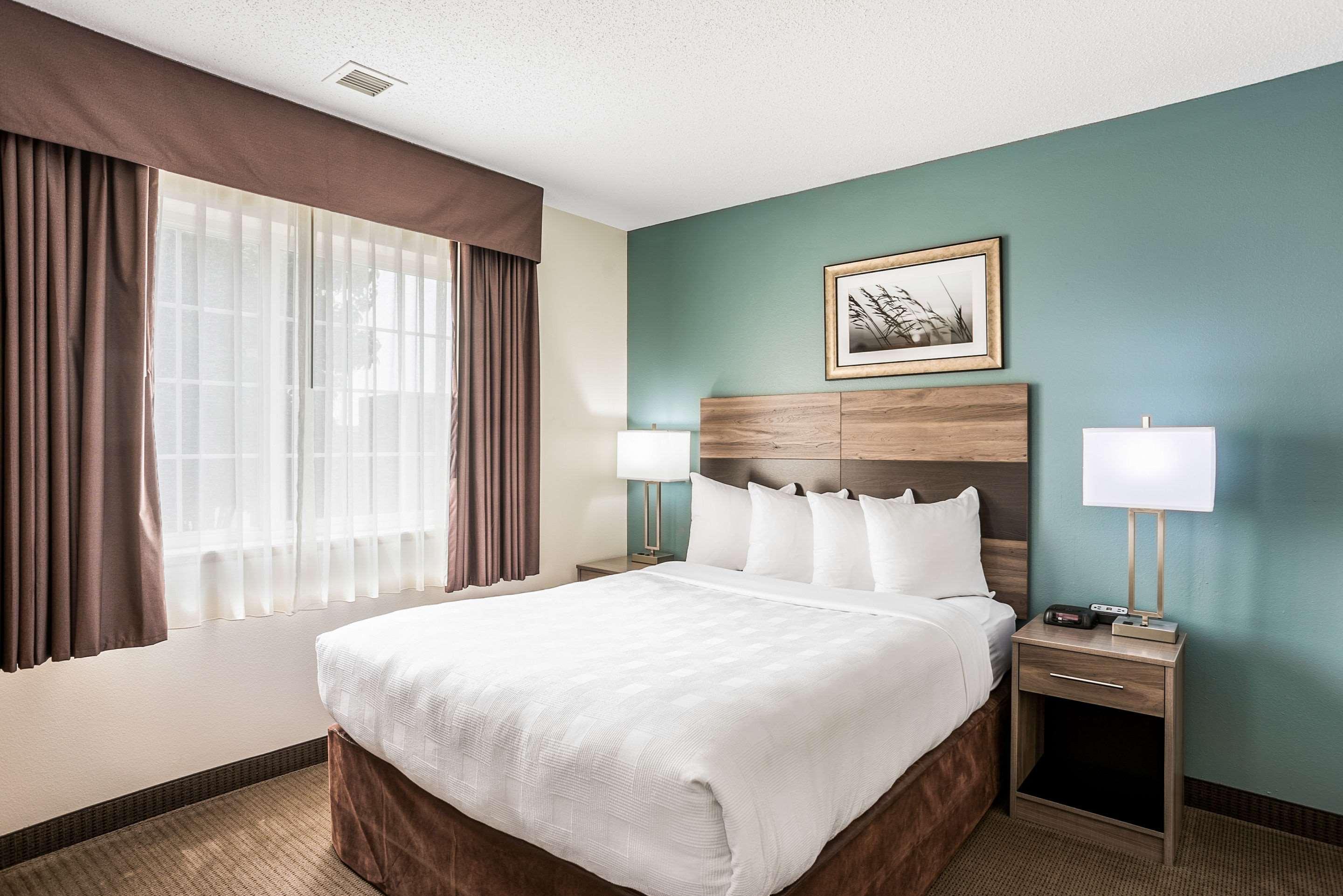 Mainstay Suites Cedar Rapids North - Marion Екстер'єр фото