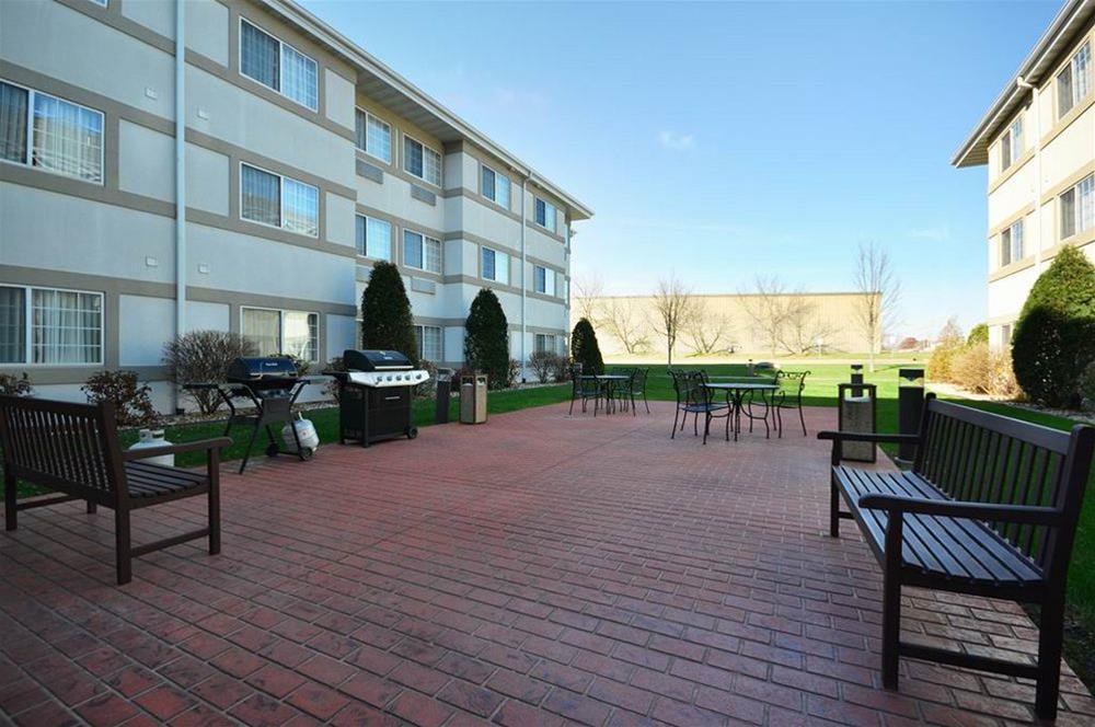 Mainstay Suites Cedar Rapids North - Marion Екстер'єр фото