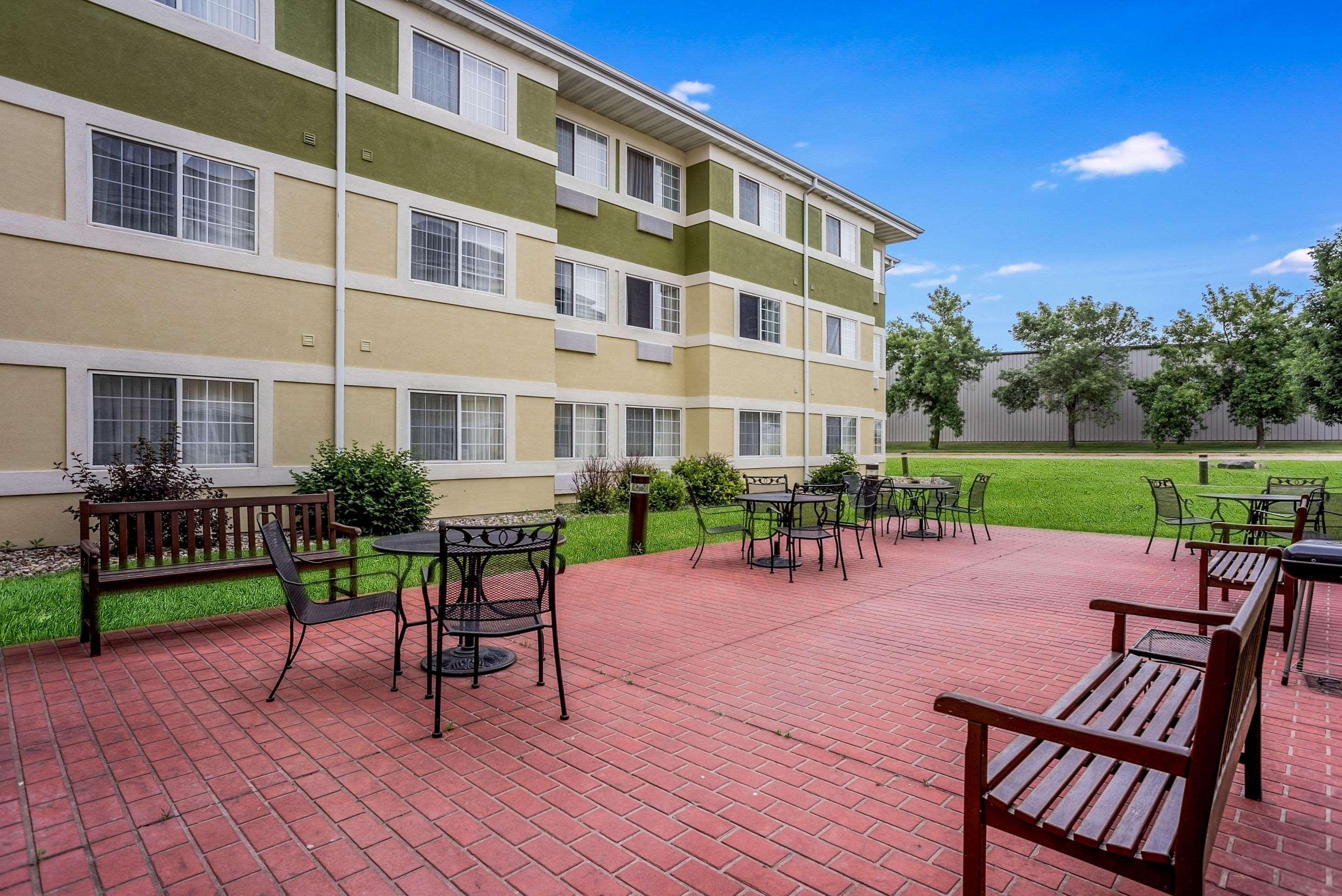 Mainstay Suites Cedar Rapids North - Marion Екстер'єр фото