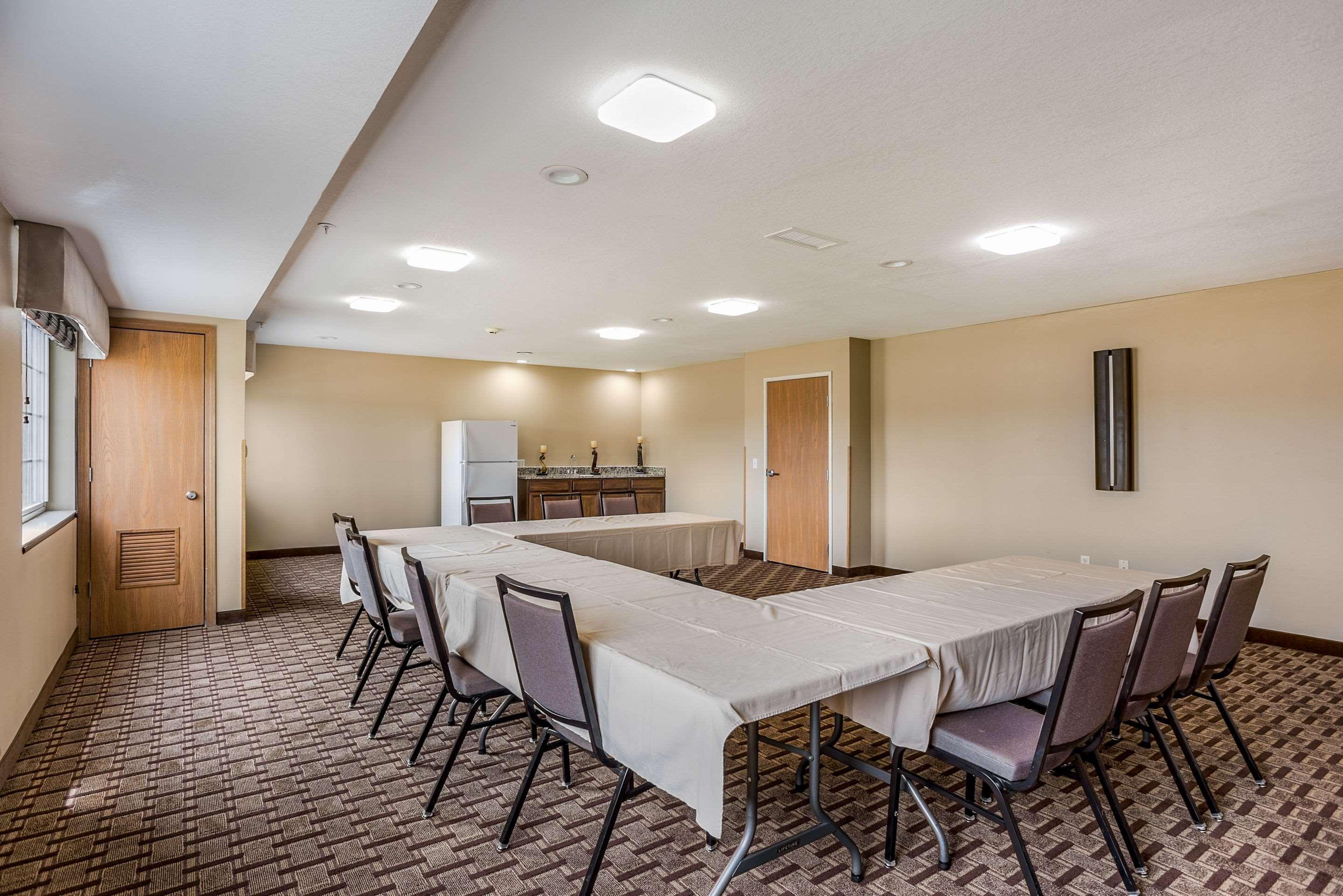 Mainstay Suites Cedar Rapids North - Marion Екстер'єр фото