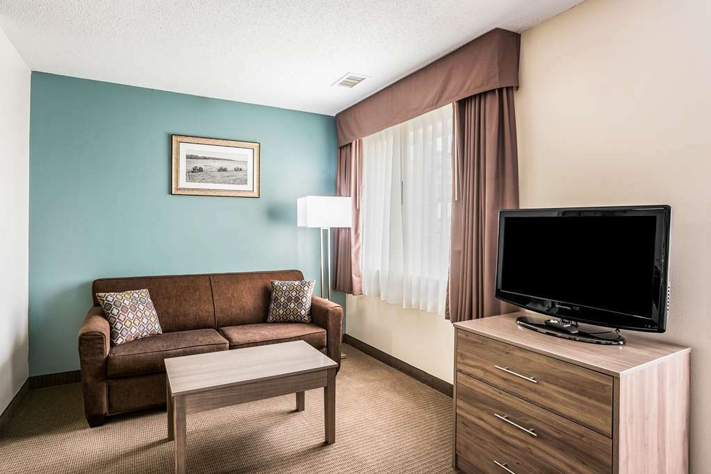 Mainstay Suites Cedar Rapids North - Marion Номер фото